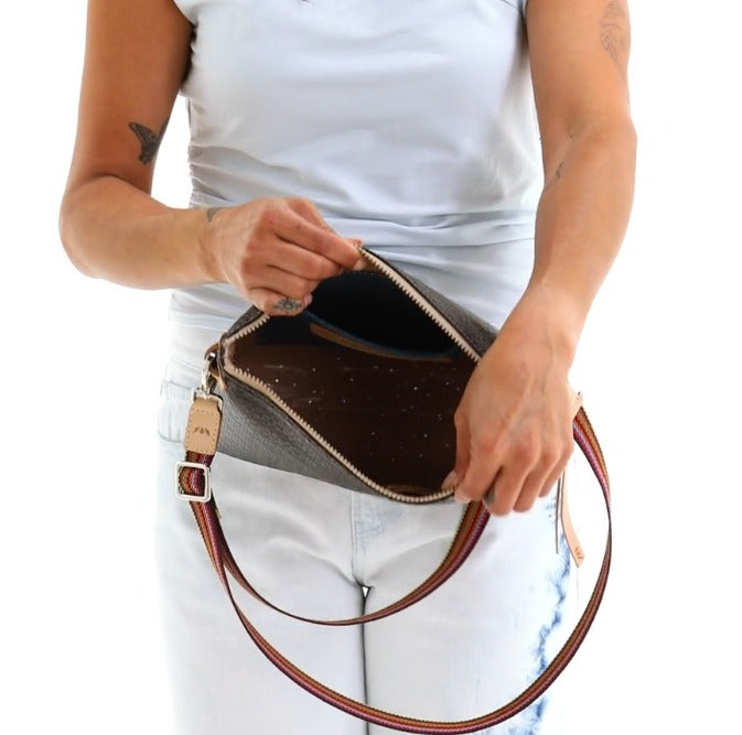 Amy Downtown Crossbody