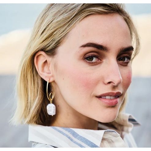 Loopy Hoop Earrings Pearl