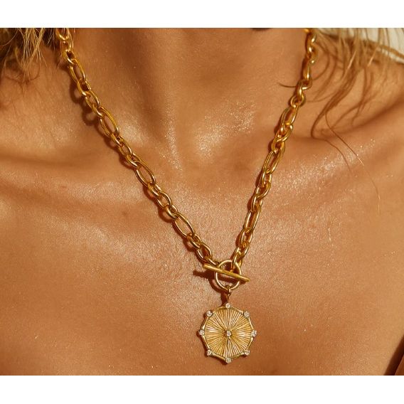 Briar Toggle Chain Medallion Necklace