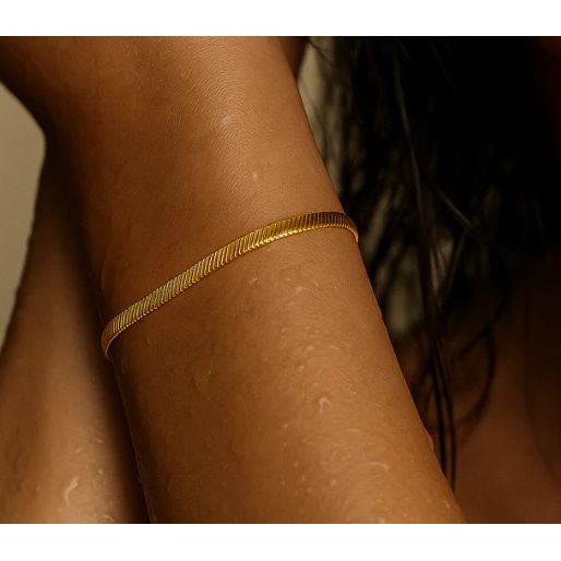 Nic Herringbone Chain Bracelet