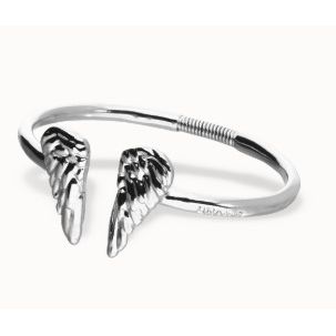 Cuff bracelet with wing detail