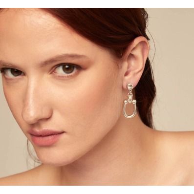 Drop earrings with medium sized link