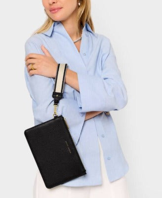 Hallie Wristlet Pouch in Black