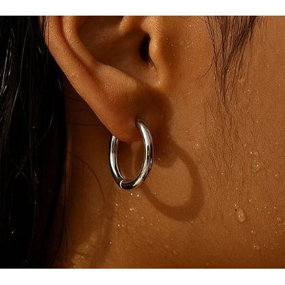 Erin Mini Hoop Earring