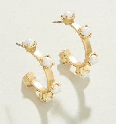 Stand Out Midi Hoop Earrings