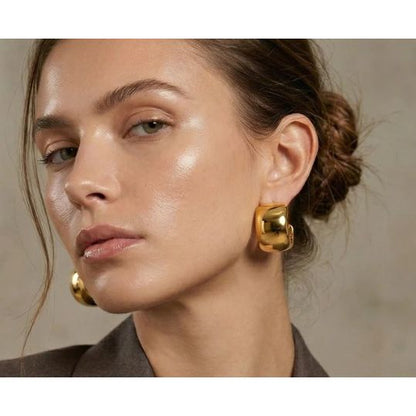 Zadie Wide Hoop Earring