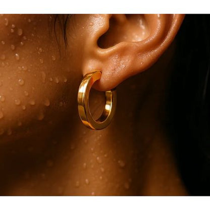 Ivonne Medium Hoop Earring