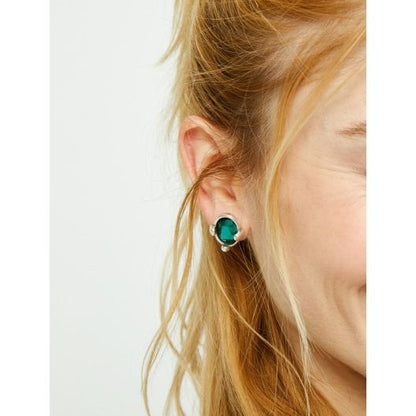 Studs with oval green faceted crystal