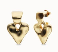 Small heart stud earrings