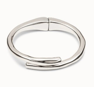 Tubular shaped bangle bracelet