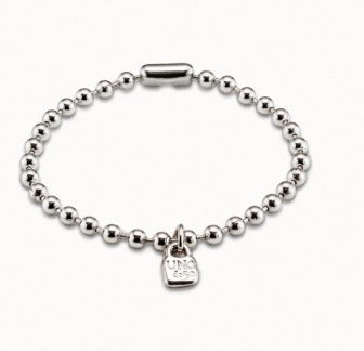 Beaded charm bracelet