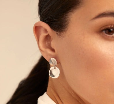 Circle drop earrings