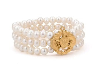 TRIPLE STRANDED WHITE PEARL WITH IMMACULATE HEART RELIER